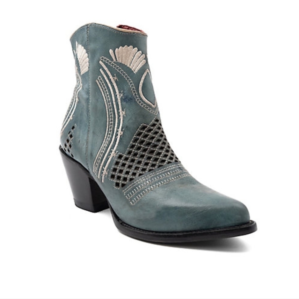 💙🔹️FERRINI 🔹️dusty Blue  leather savannah Western Ankle Boots